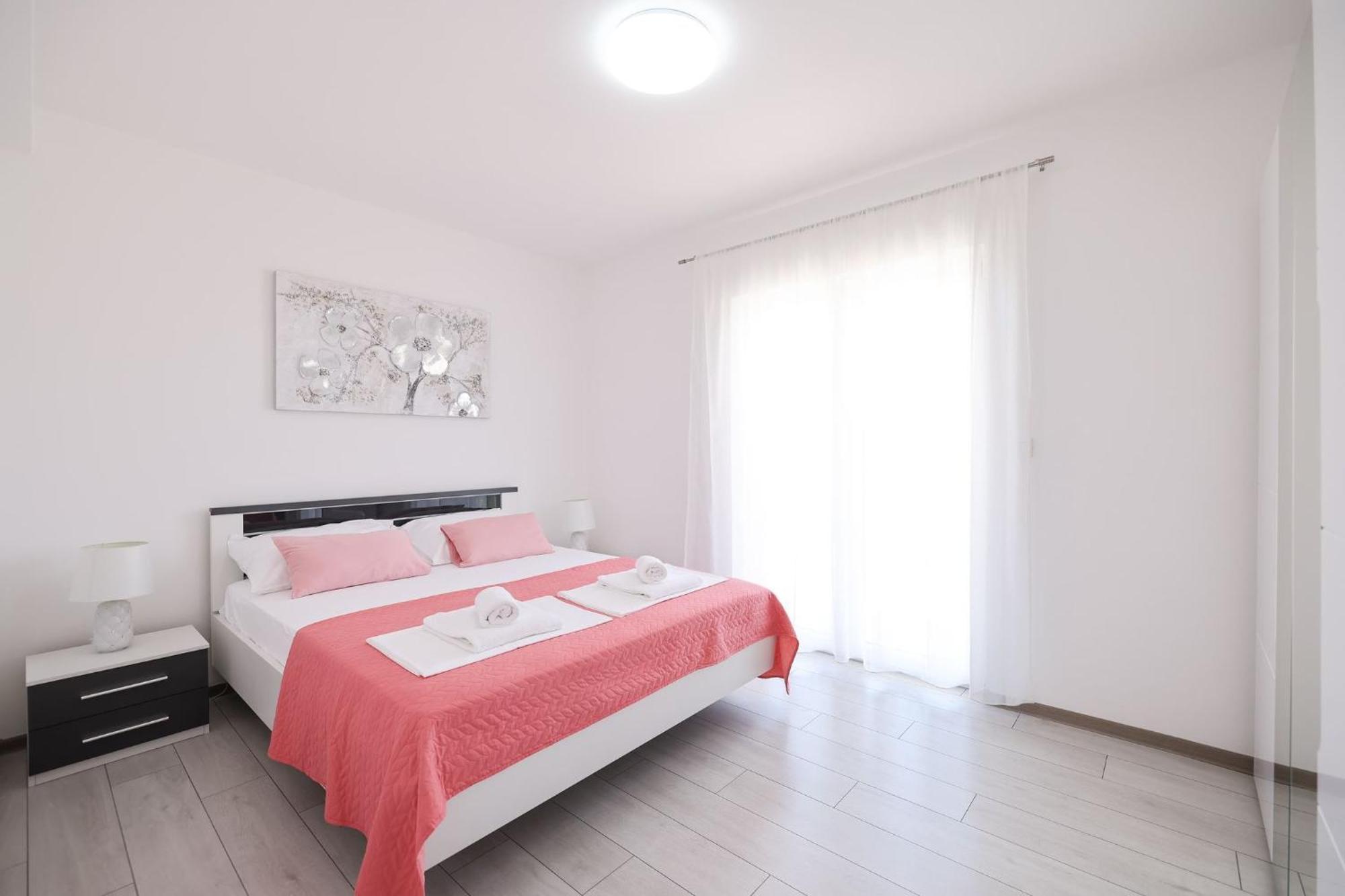 Deluxe Apartments Sanja With Seaview กอร์นยิ คาริน ภายนอก รูปภาพ